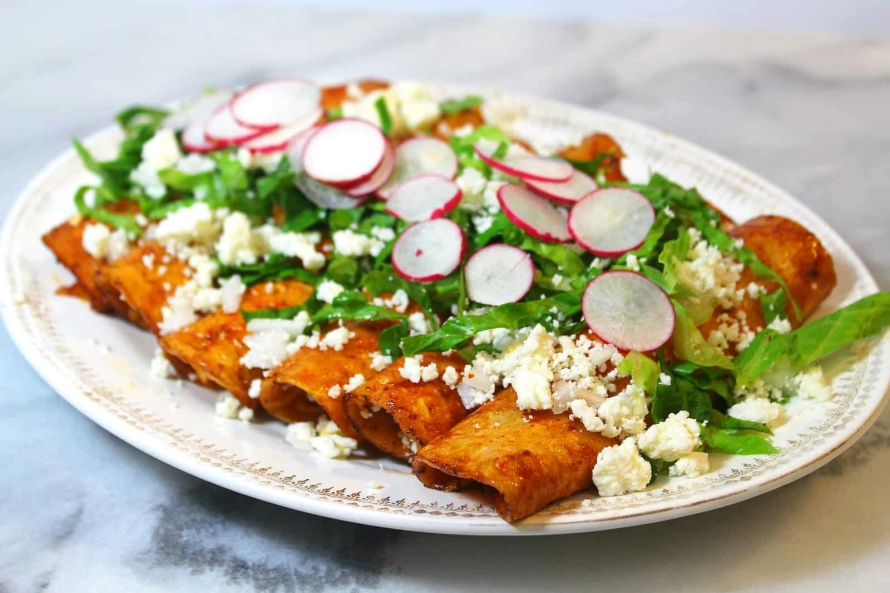 FLAUTAS ROJAS (CON TÉ, JUGO O CAFÉ)